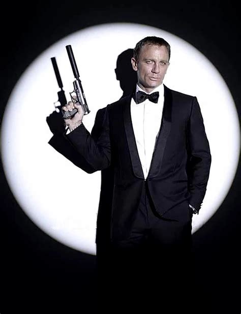 guns used in casino royale.
